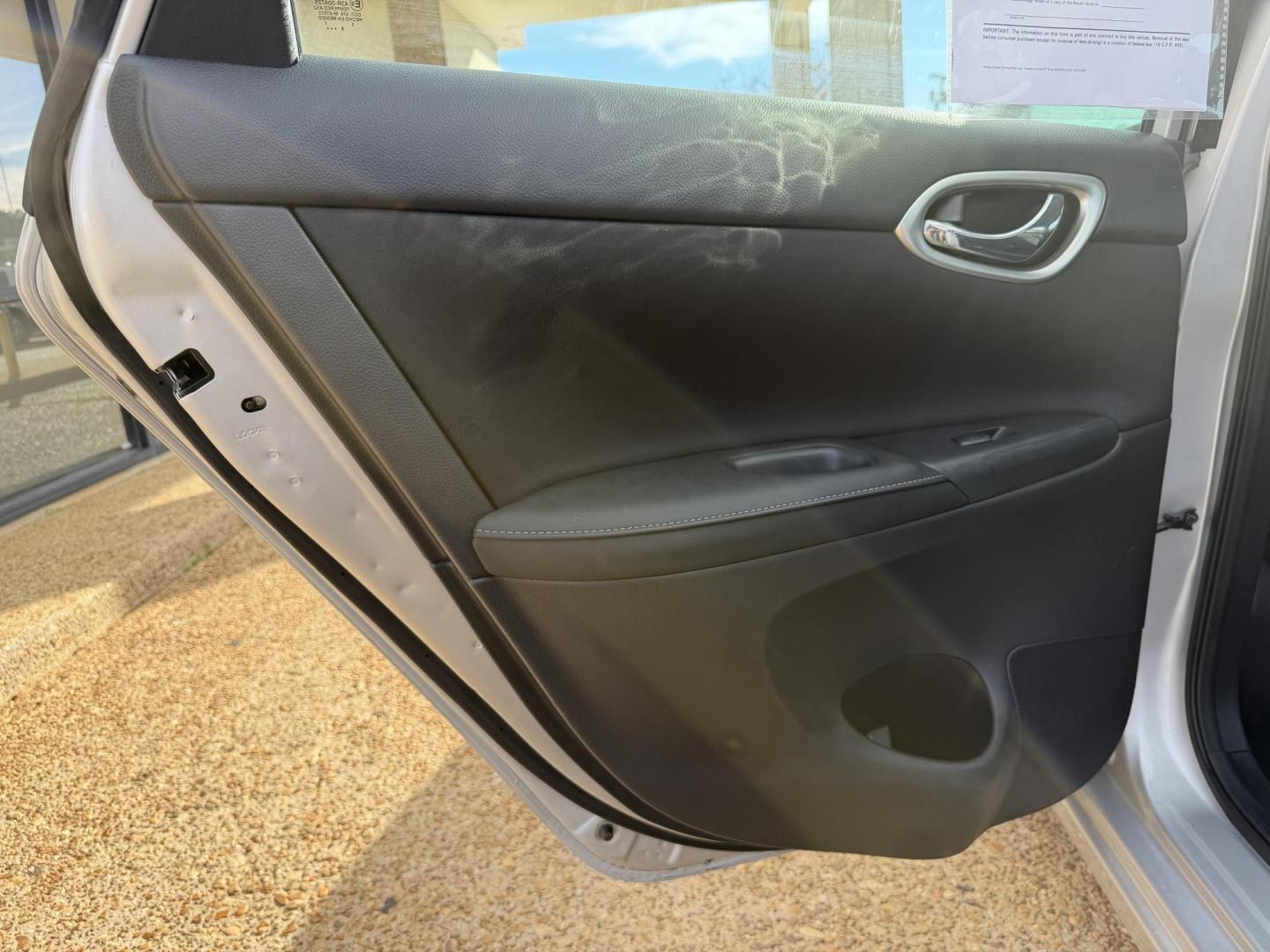 2019 SILVER NISSAN SENTRA SV (3N1AB7AP4KL) , located at 922 W. Beacon St., Philadelphia, MS, 39350, (601) 650-3675, 32.770447, -89.127151 - Photo#12