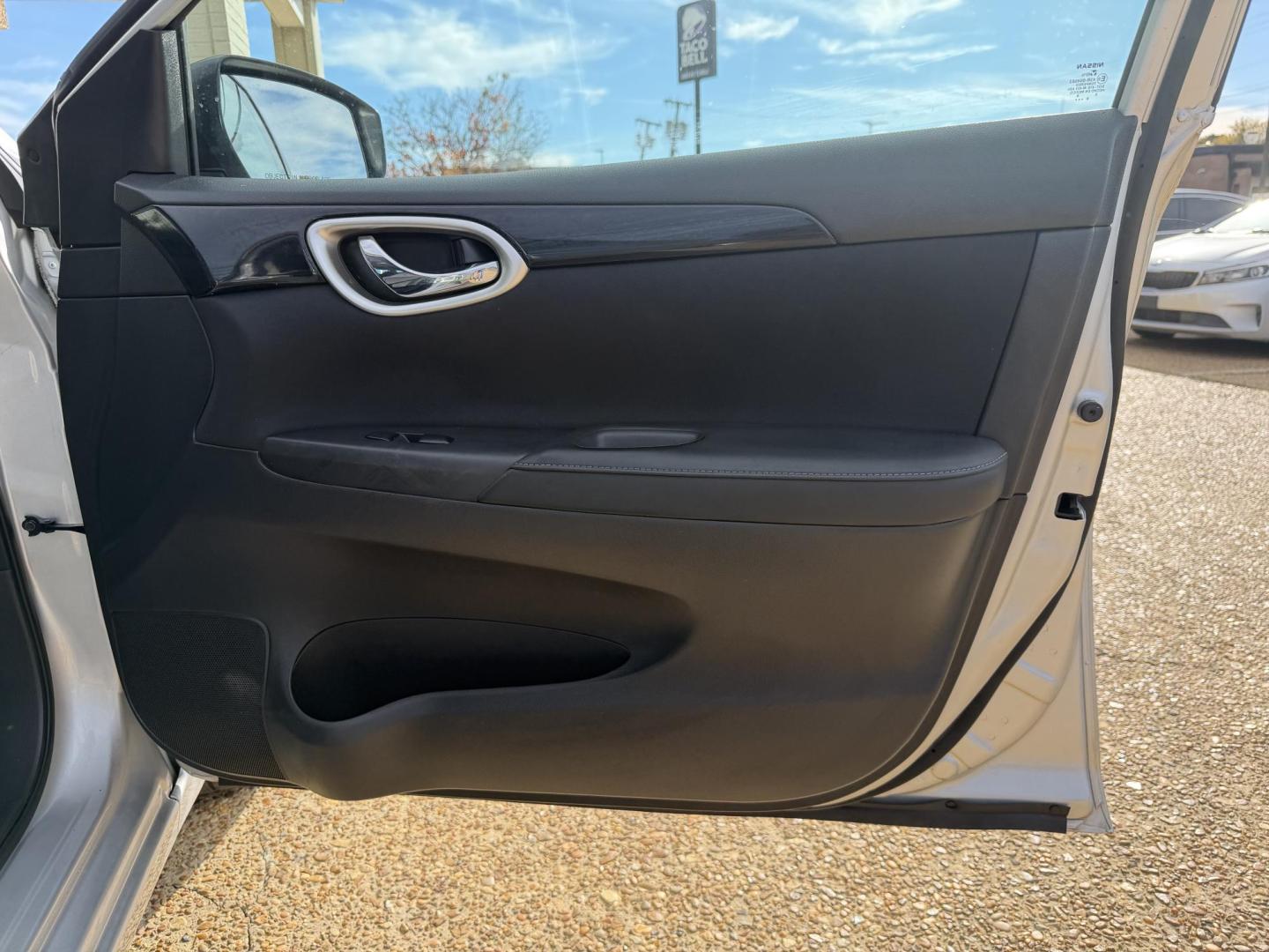 2019 SILVER NISSAN SENTRA SV (3N1AB7AP4KL) , located at 922 W. Beacon St., Philadelphia, MS, 39350, (601) 650-3675, 32.770447, -89.127151 - Photo#11