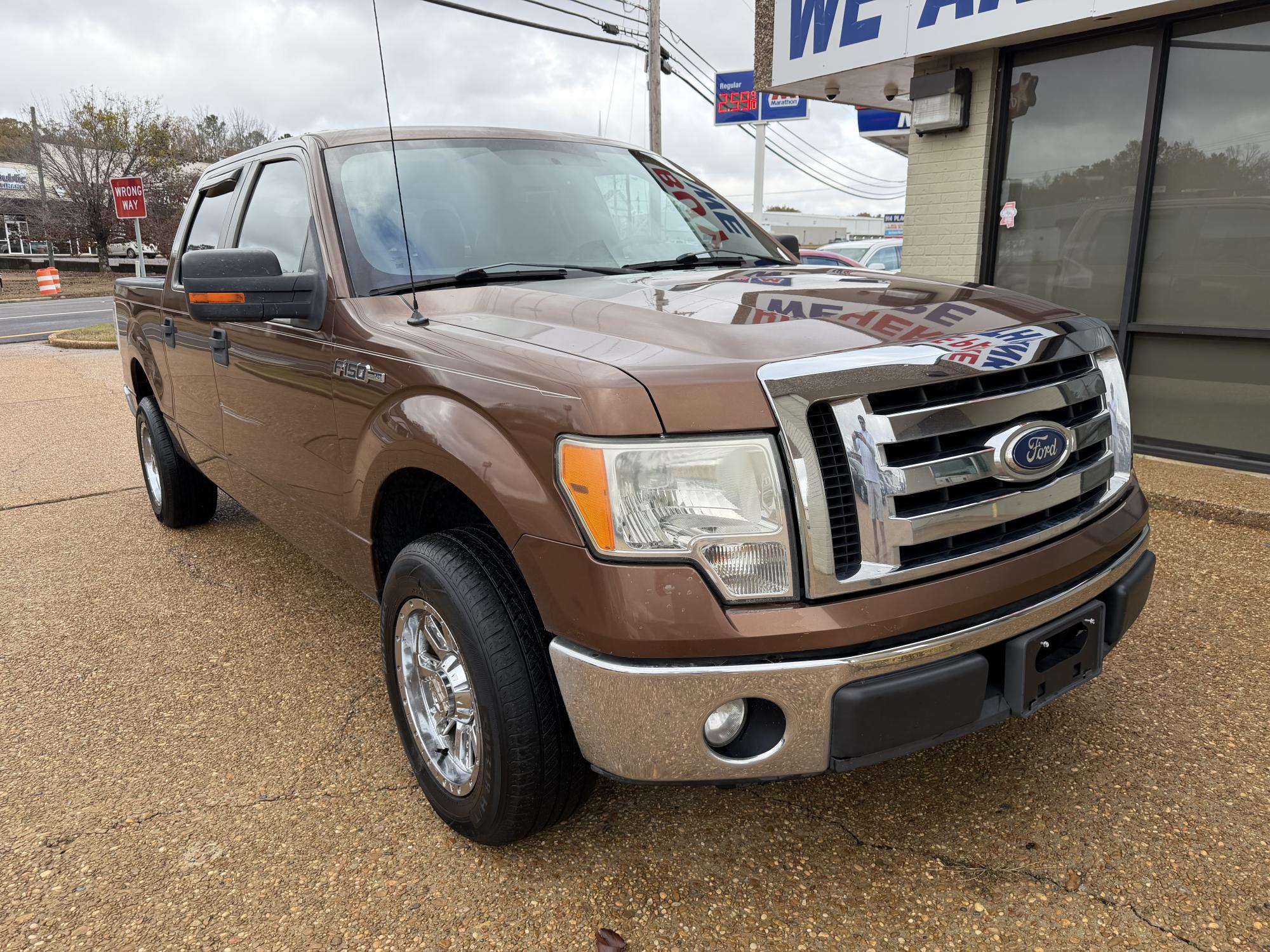 photo of 2011 FORD F-150 XLT 