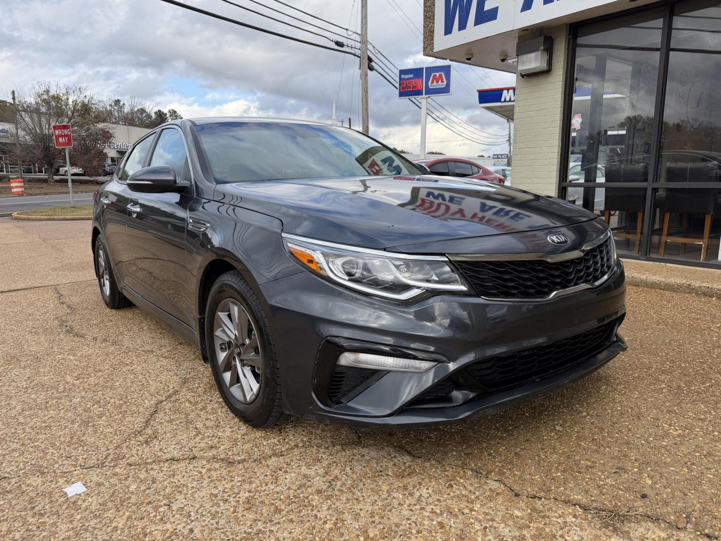 2020 Kia Optima LX's photo