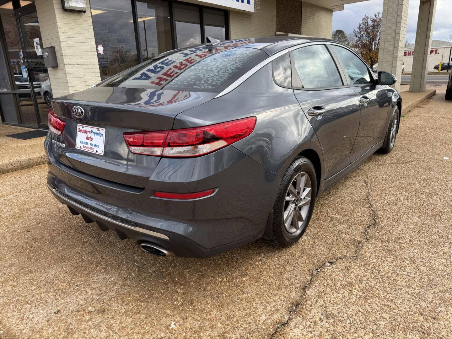 2020 GRAY KIA OPTIMA LX (5XXGT4L36LG) , located at 922 W. Beacon St., Philadelphia, MS, 39350, (601) 650-3675, 32.770447, -89.127151 - Photo#5