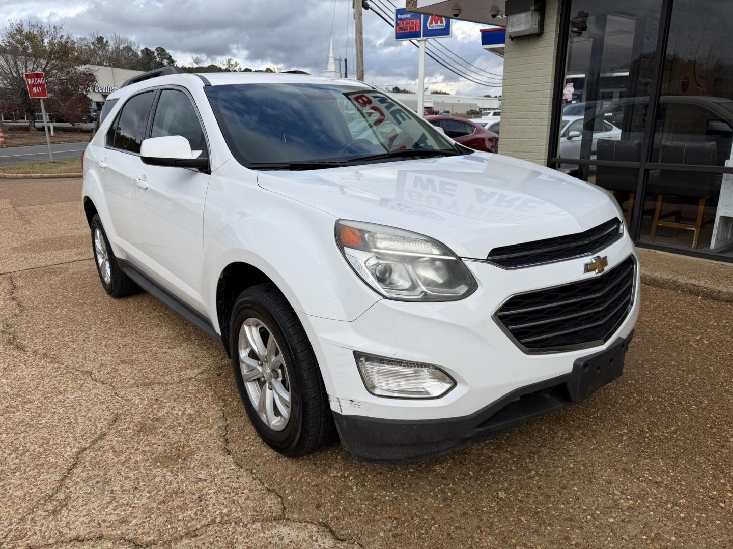 2017 WHITE CHEVROLET EQUINOX LT (2GNALCEK3H1) , located at 922 W. Beacon St., Philadelphia, MS, 39350, (601) 650-3675, 32.770447, -89.127151 - Photo#0