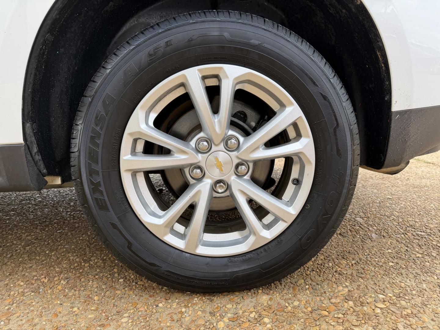 2017 WHITE CHEVROLET EQUINOX LT (2GNALCEK3H1) , located at 922 W. Beacon St., Philadelphia, MS, 39350, (601) 650-3675, 32.770447, -89.127151 - Photo#7