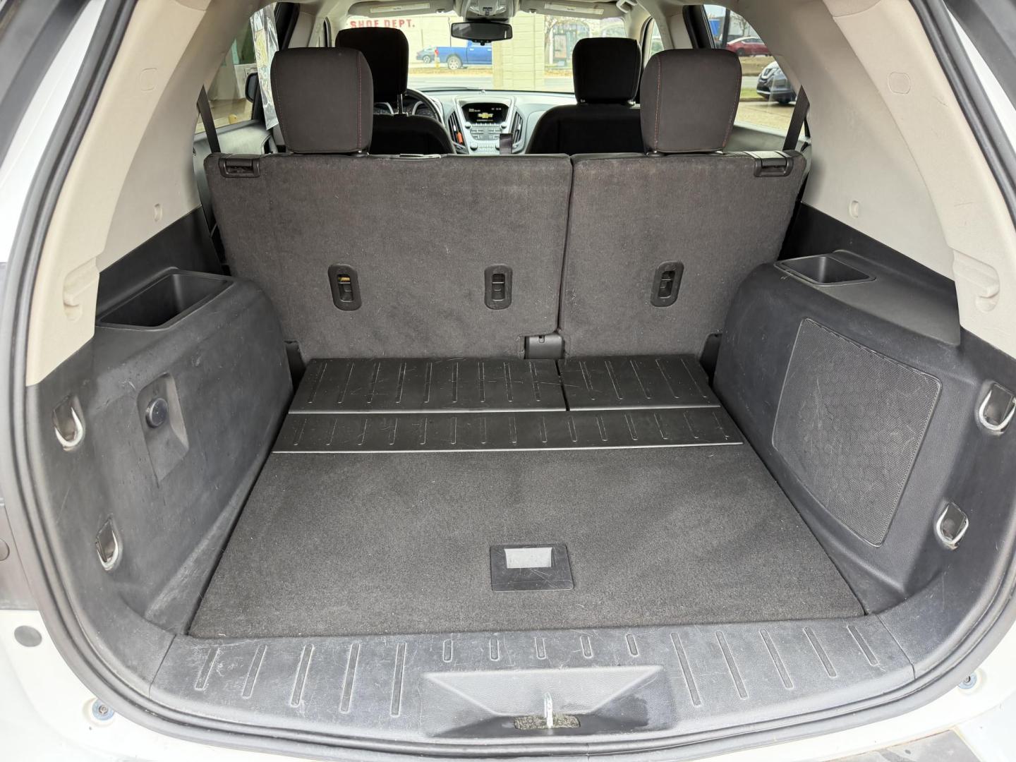 2017 WHITE CHEVROLET EQUINOX LT (2GNALCEK3H1) , located at 922 W. Beacon St., Philadelphia, MS, 39350, (601) 650-3675, 32.770447, -89.127151 - Photo#19