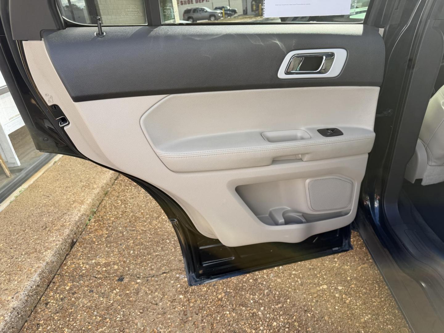 2014 BLACK FORD EXPLORER LIMITED (1FM5K7F86EG) , located at 922 W. Beacon St., Philadelphia, MS, 39350, (601) 650-3675, 32.770447, -89.127151 - Photo#12