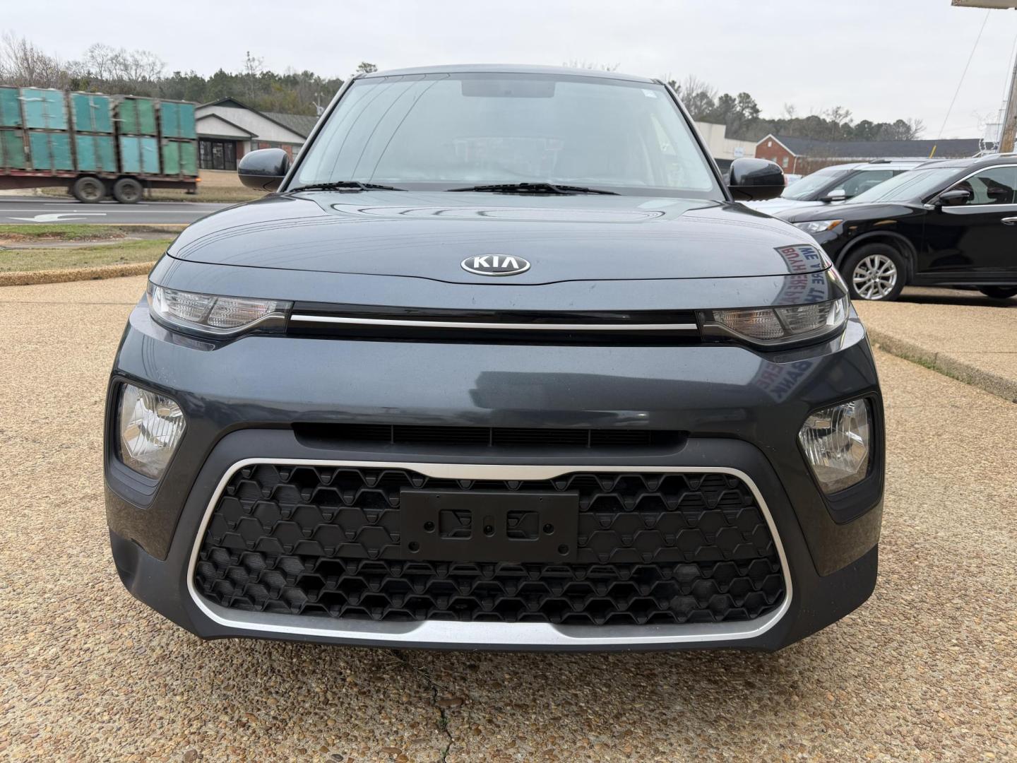 2020 GRAY KIA SOUL LX (KNDJ23AU2L7) , located at 922 W. Beacon St., Philadelphia, MS, 39350, (601) 650-3675, 32.770447, -89.127151 - Photo#1