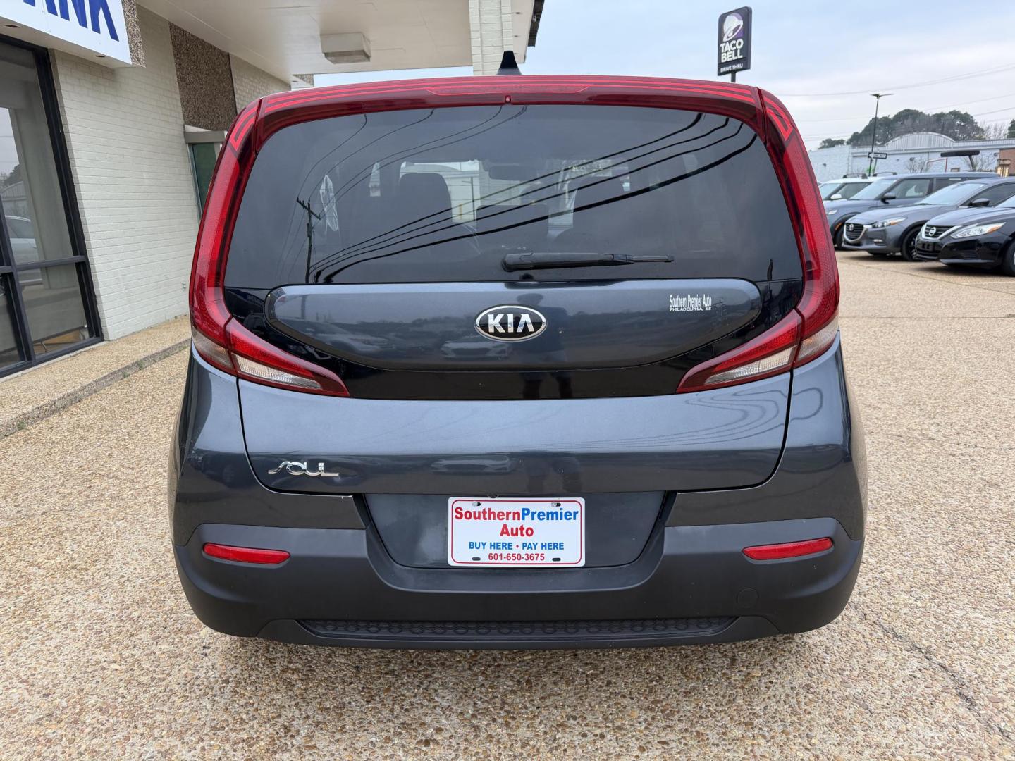 2020 GRAY KIA SOUL LX (KNDJ23AU2L7) , located at 922 W. Beacon St., Philadelphia, MS, 39350, (601) 650-3675, 32.770447, -89.127151 - Photo#4