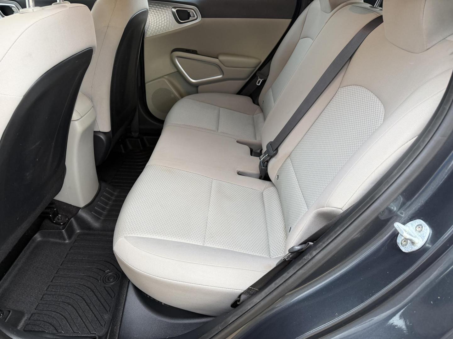 2020 GRAY KIA SOUL LX (KNDJ23AU2L7) , located at 922 W. Beacon St., Philadelphia, MS, 39350, (601) 650-3675, 32.770447, -89.127151 - Photo#13