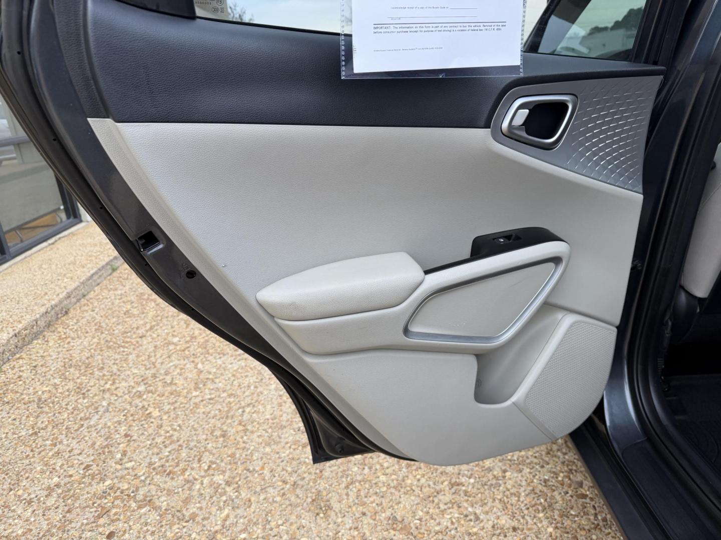 2020 GRAY KIA SOUL LX (KNDJ23AU2L7) , located at 922 W. Beacon St., Philadelphia, MS, 39350, (601) 650-3675, 32.770447, -89.127151 - Photo#12