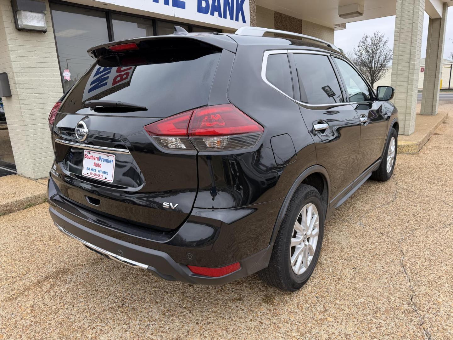 2019 BLACK NISSAN ROGUE SV (5N1AT2MT4KC) , located at 922 W. Beacon St., Philadelphia, MS, 39350, (601) 650-3675, 32.770447, -89.127151 - Photo#5