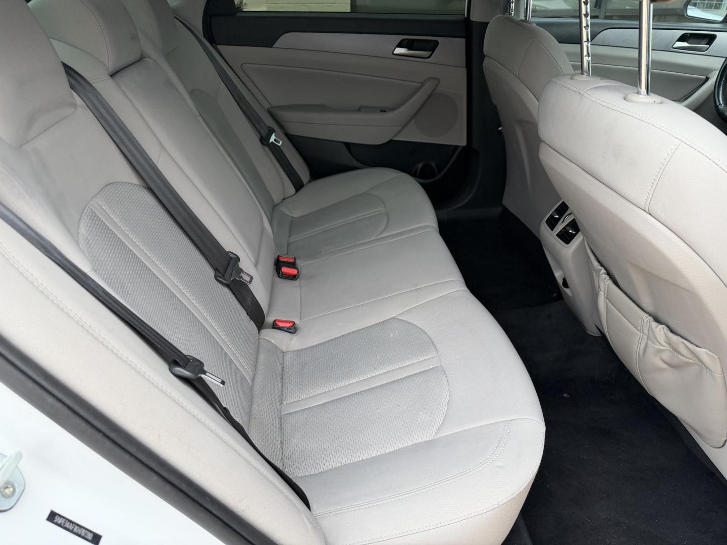 2019 WHITE HYUNDAI SONATA SEL (5NPE34AF1KH) , located at 922 W. Beacon St., Philadelphia, MS, 39350, (601) 650-3675, 32.770447, -89.127151 - Photo#13