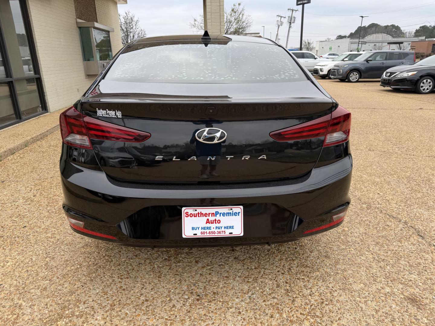 2020 BLACK HYUNDAI ELANTRA SEL (5NPD84LF7LH) , located at 922 W. Beacon St., Philadelphia, MS, 39350, (601) 650-3675, 32.770447, -89.127151 - Photo#4