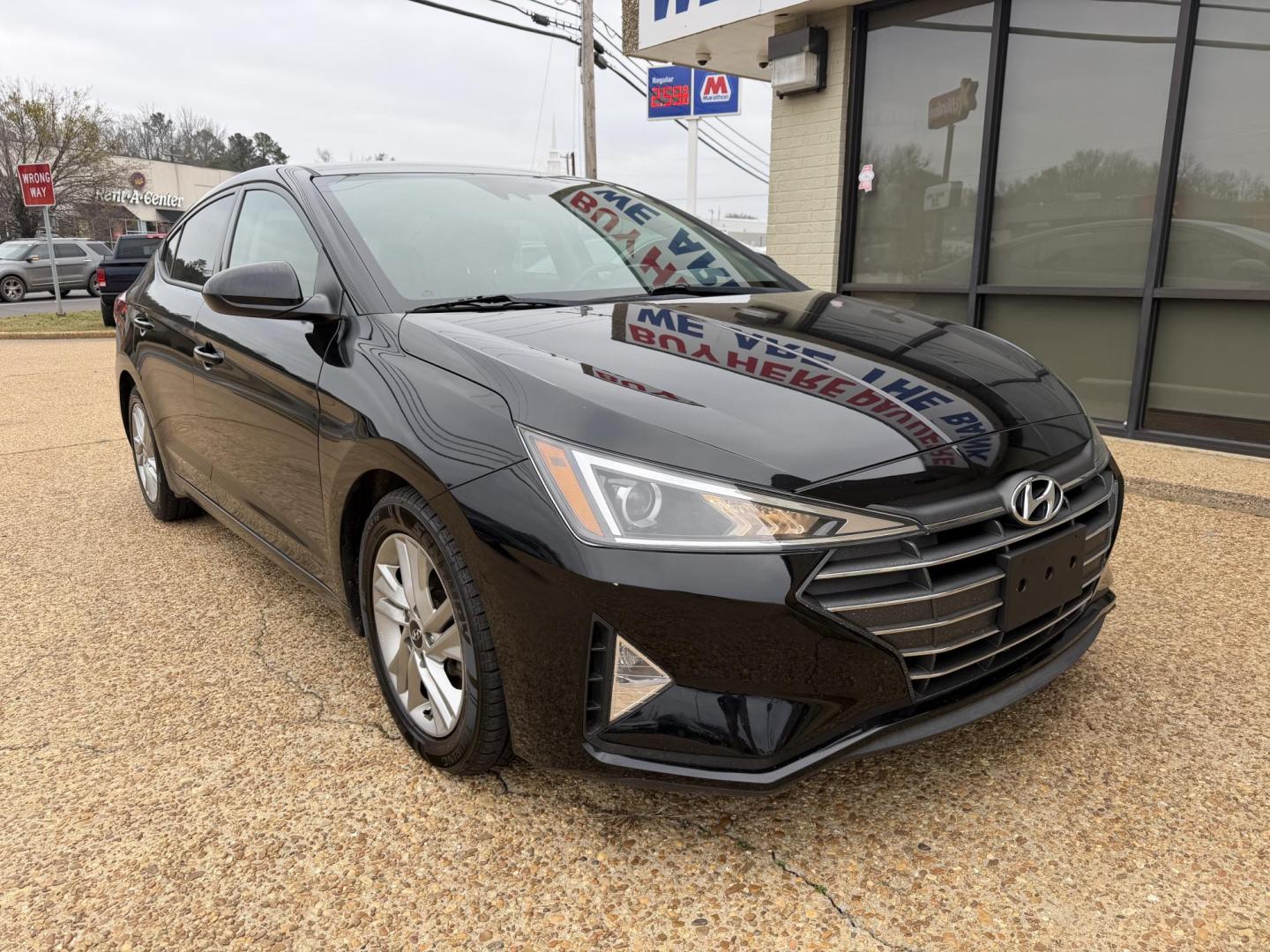 2020 BLACK HYUNDAI ELANTRA SEL (5NPD84LF7LH) , located at 922 W. Beacon St., Philadelphia, MS, 39350, (601) 650-3675, 32.770447, -89.127151 - Photo#0