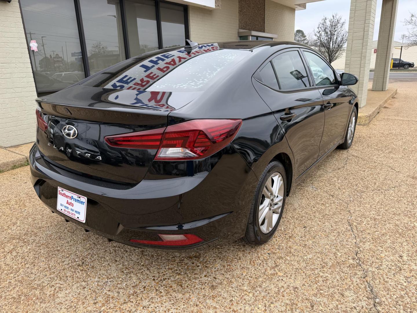 2020 BLACK HYUNDAI ELANTRA SEL (5NPD84LF7LH) , located at 922 W. Beacon St., Philadelphia, MS, 39350, (601) 650-3675, 32.770447, -89.127151 - Photo#5