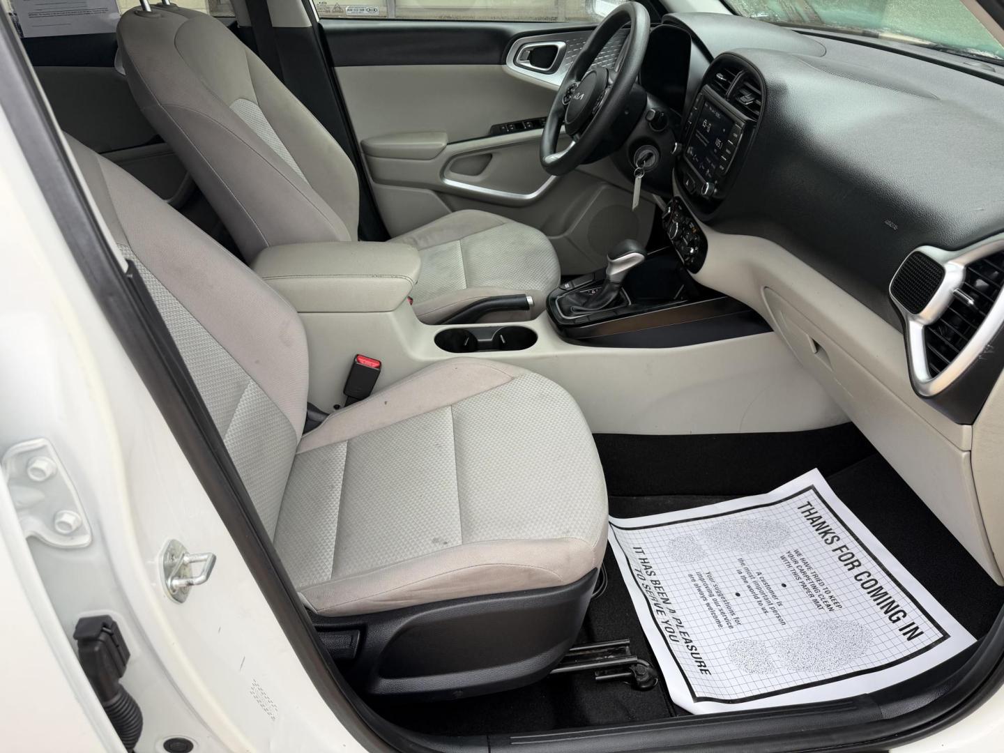 2022 WHITE KIA SOUL LX (KNDJ23AU7N7) , located at 922 W. Beacon St., Philadelphia, MS, 39350, (601) 650-3675, 32.770447, -89.127151 - Photo#10