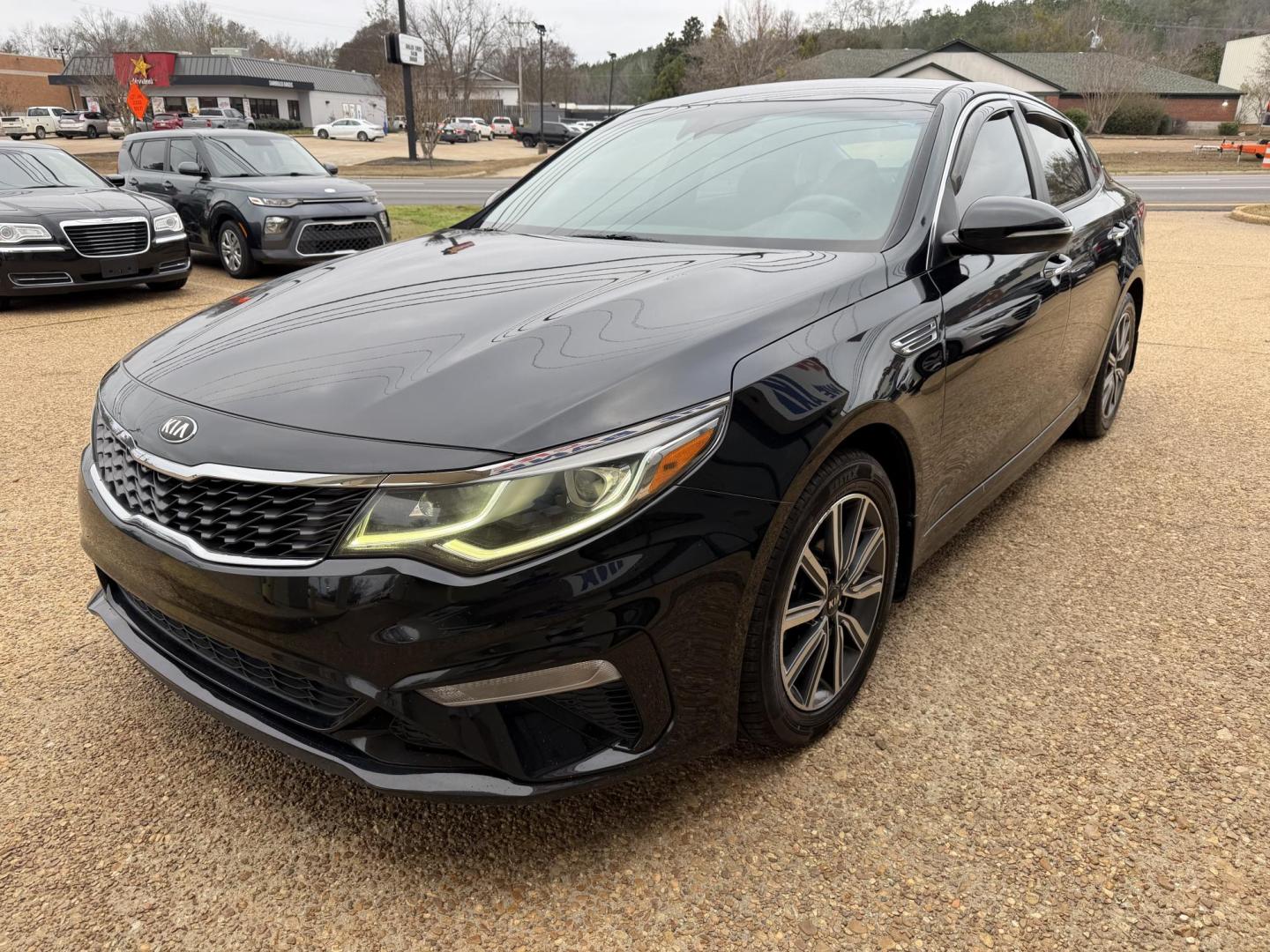 2019 BLACK KIA OPTIMA LX (5XXGT4L34KG) , located at 922 W. Beacon St., Philadelphia, MS, 39350, (601) 650-3675, 32.770447, -89.127151 - Photo#2