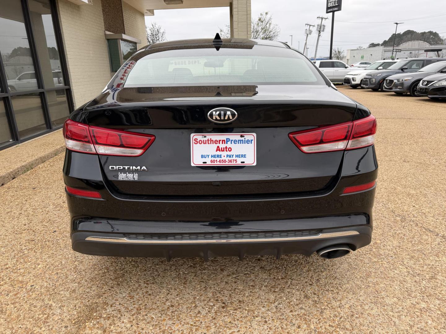 2019 BLACK KIA OPTIMA LX (5XXGT4L34KG) , located at 922 W. Beacon St., Philadelphia, MS, 39350, (601) 650-3675, 32.770447, -89.127151 - Photo#4