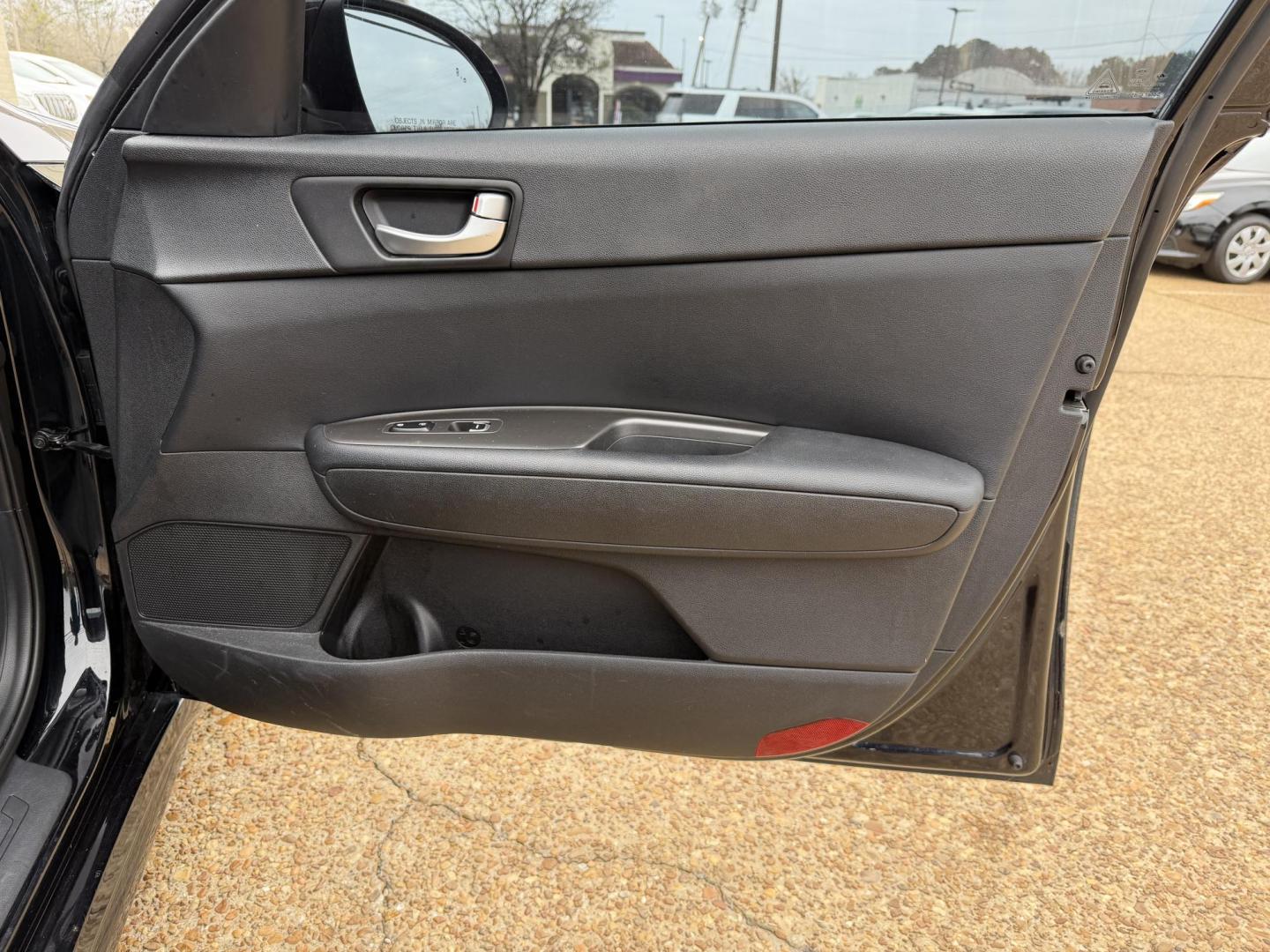 2019 BLACK KIA OPTIMA LX (5XXGT4L34KG) , located at 922 W. Beacon St., Philadelphia, MS, 39350, (601) 650-3675, 32.770447, -89.127151 - Photo#10