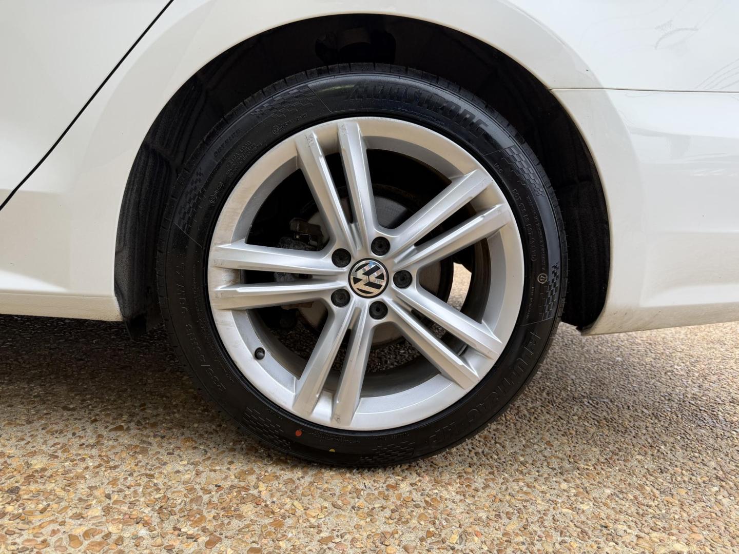 2014 WHITE VOLKSWAGEN PASSAT SE (1VWBT7A35EC) , located at 922 W. Beacon St., Philadelphia, MS, 39350, (601) 650-3675, 32.770447, -89.127151 - Photo#7