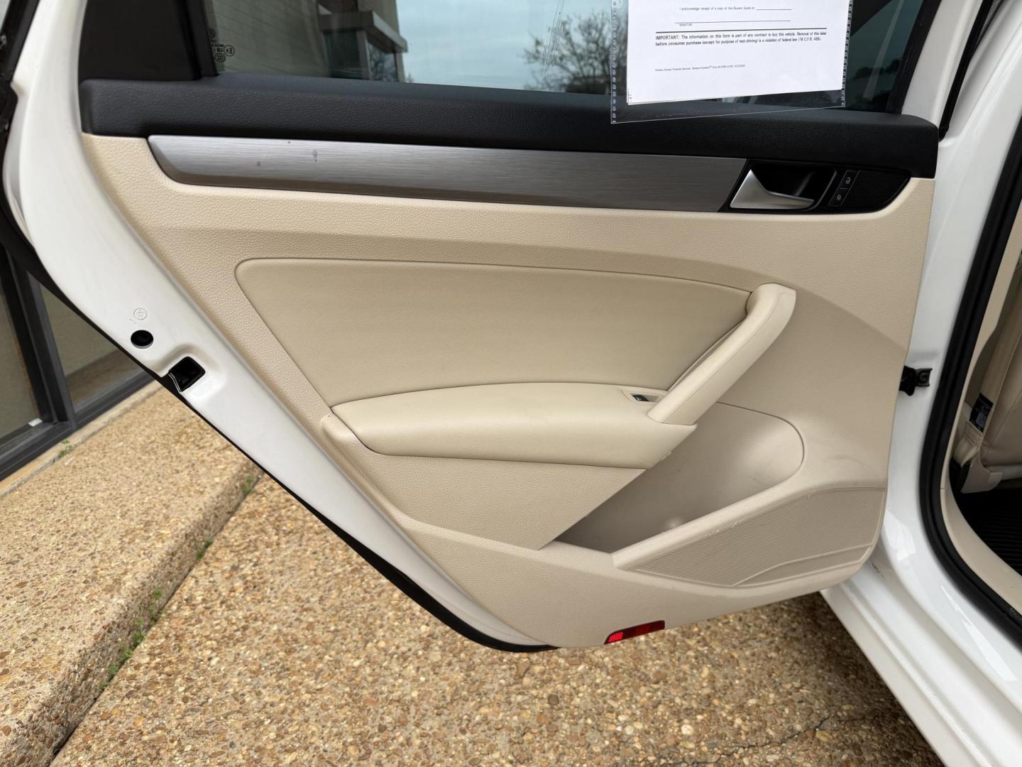 2014 WHITE VOLKSWAGEN PASSAT SE (1VWBT7A35EC) , located at 922 W. Beacon St., Philadelphia, MS, 39350, (601) 650-3675, 32.770447, -89.127151 - Photo#12