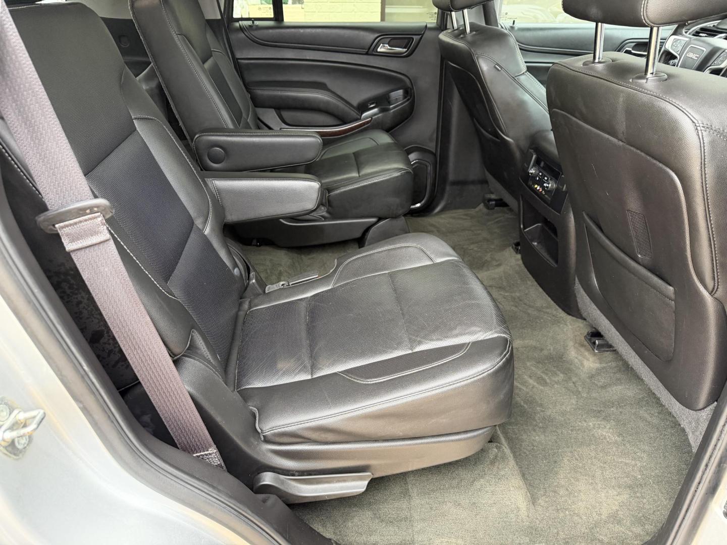 2015 SILVER GMC YUKON SLT (1GKS2BKC0FR) , located at 922 W. Beacon St., Philadelphia, MS, 39350, (601) 650-3675, 32.770447, -89.127151 - Photo#14