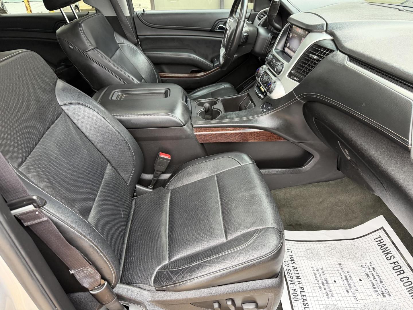 2015 SILVER GMC YUKON SLT (1GKS2BKC0FR) , located at 922 W. Beacon St., Philadelphia, MS, 39350, (601) 650-3675, 32.770447, -89.127151 - Photo#10