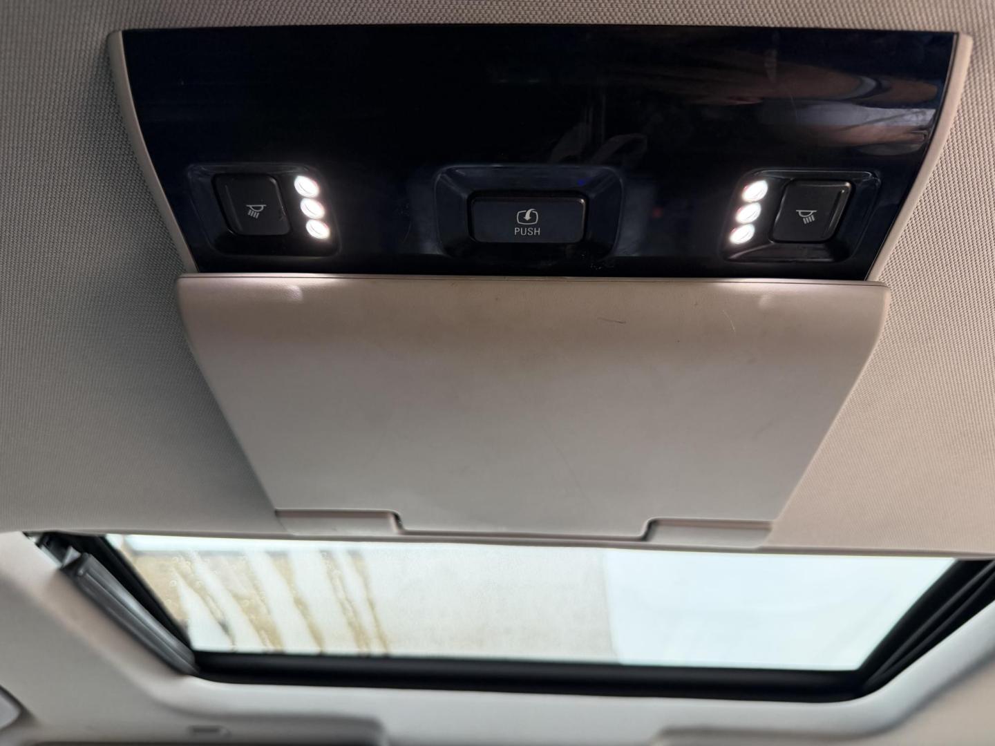 2015 SILVER GMC YUKON SLT (1GKS2BKC0FR) , located at 922 W. Beacon St., Philadelphia, MS, 39350, (601) 650-3675, 32.770447, -89.127151 - Photo#19