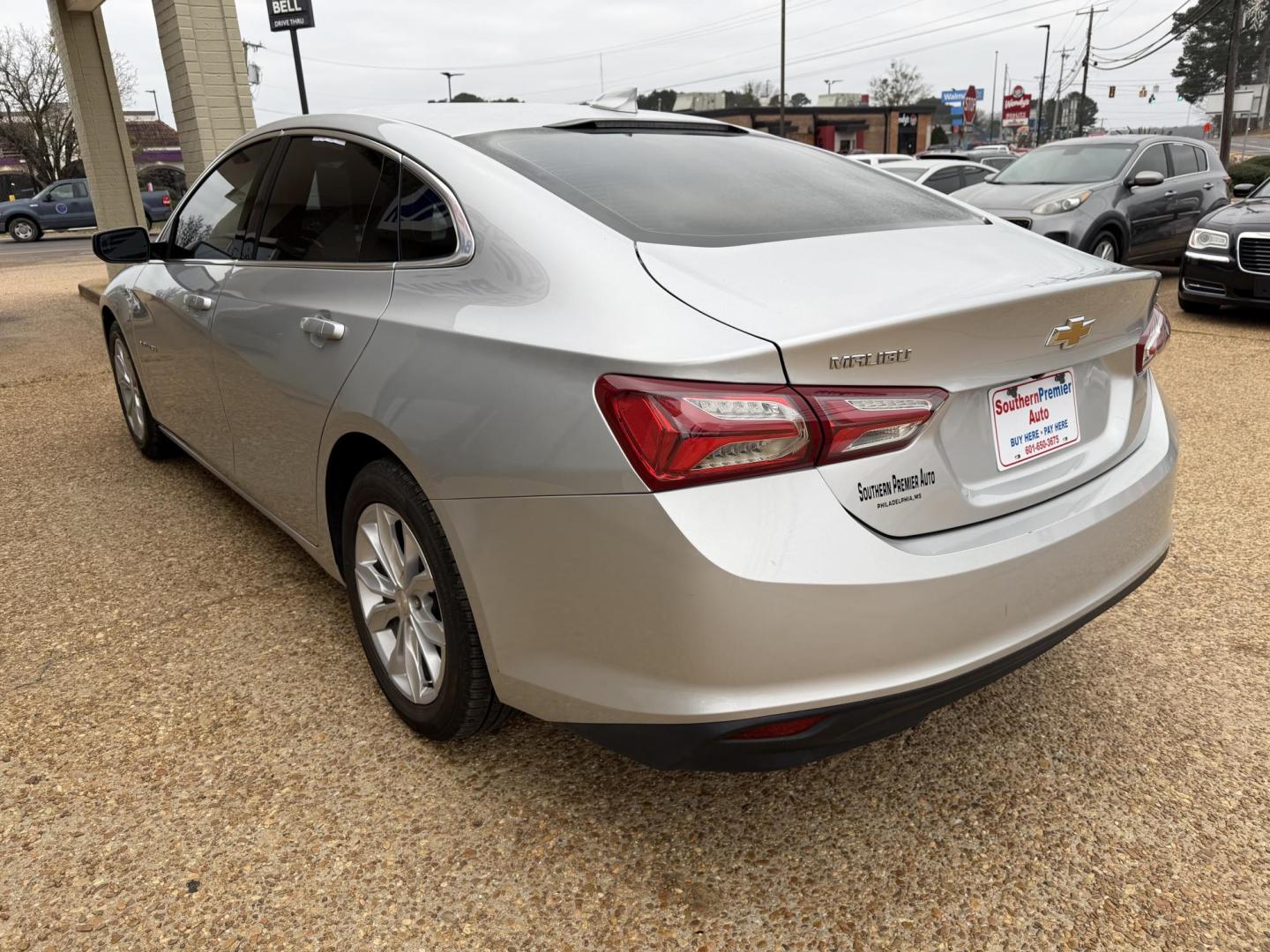 2022 SILVER CHEVROLET MALIBU LT (1LT) (1G1ZD5ST2NF) , located at 922 W. Beacon St., Philadelphia, MS, 39350, (601) 650-3675, 32.770447, -89.127151 - Photo#3