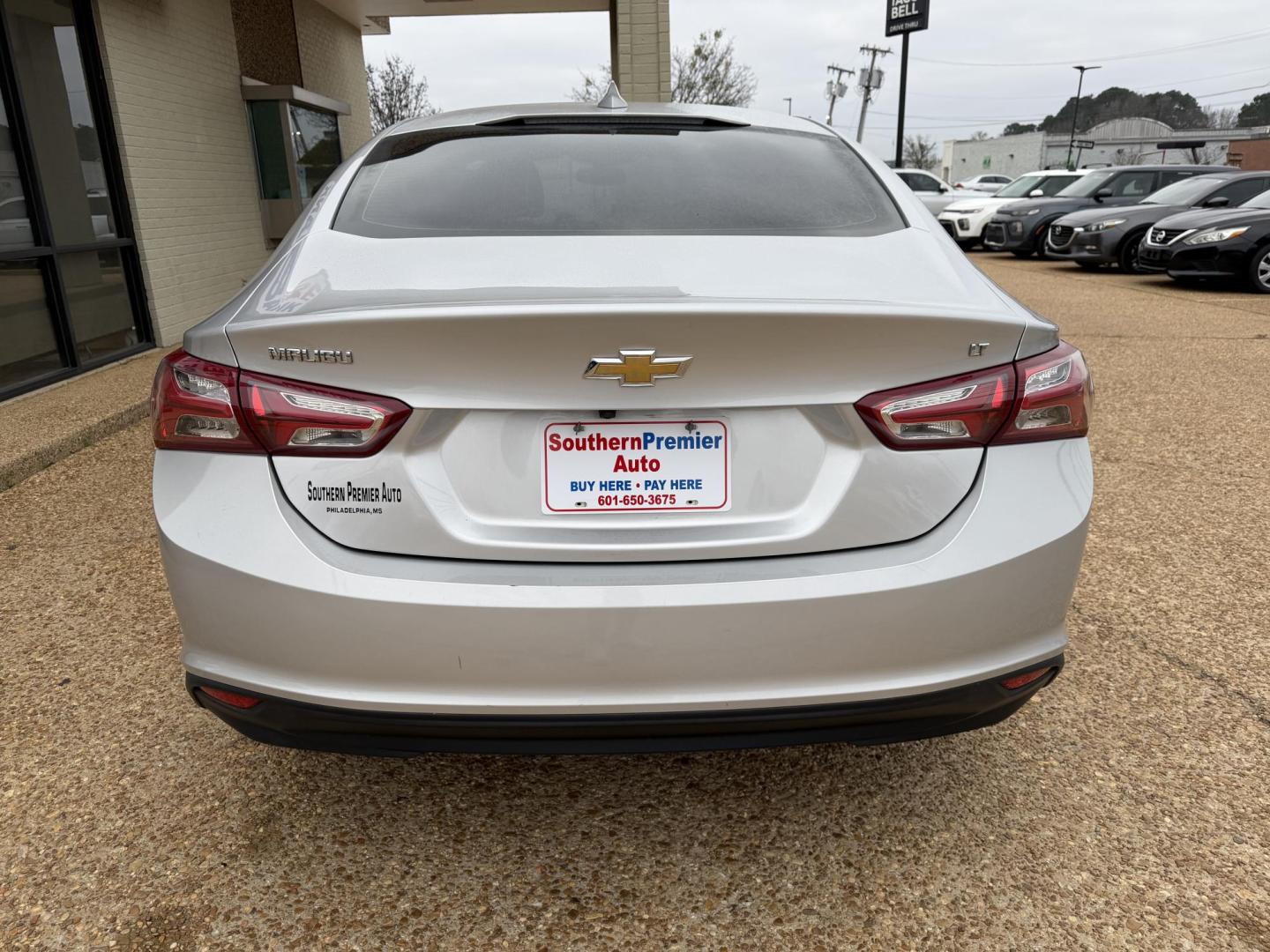 2022 SILVER CHEVROLET MALIBU LT (1LT) (1G1ZD5ST2NF) , located at 922 W. Beacon St., Philadelphia, MS, 39350, (601) 650-3675, 32.770447, -89.127151 - Photo#4