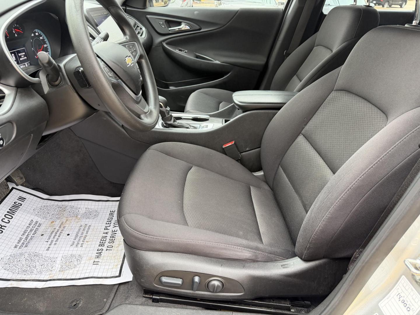 2022 SILVER CHEVROLET MALIBU LT (1LT) (1G1ZD5ST2NF) , located at 922 W. Beacon St., Philadelphia, MS, 39350, (601) 650-3675, 32.770447, -89.127151 - Photo#9