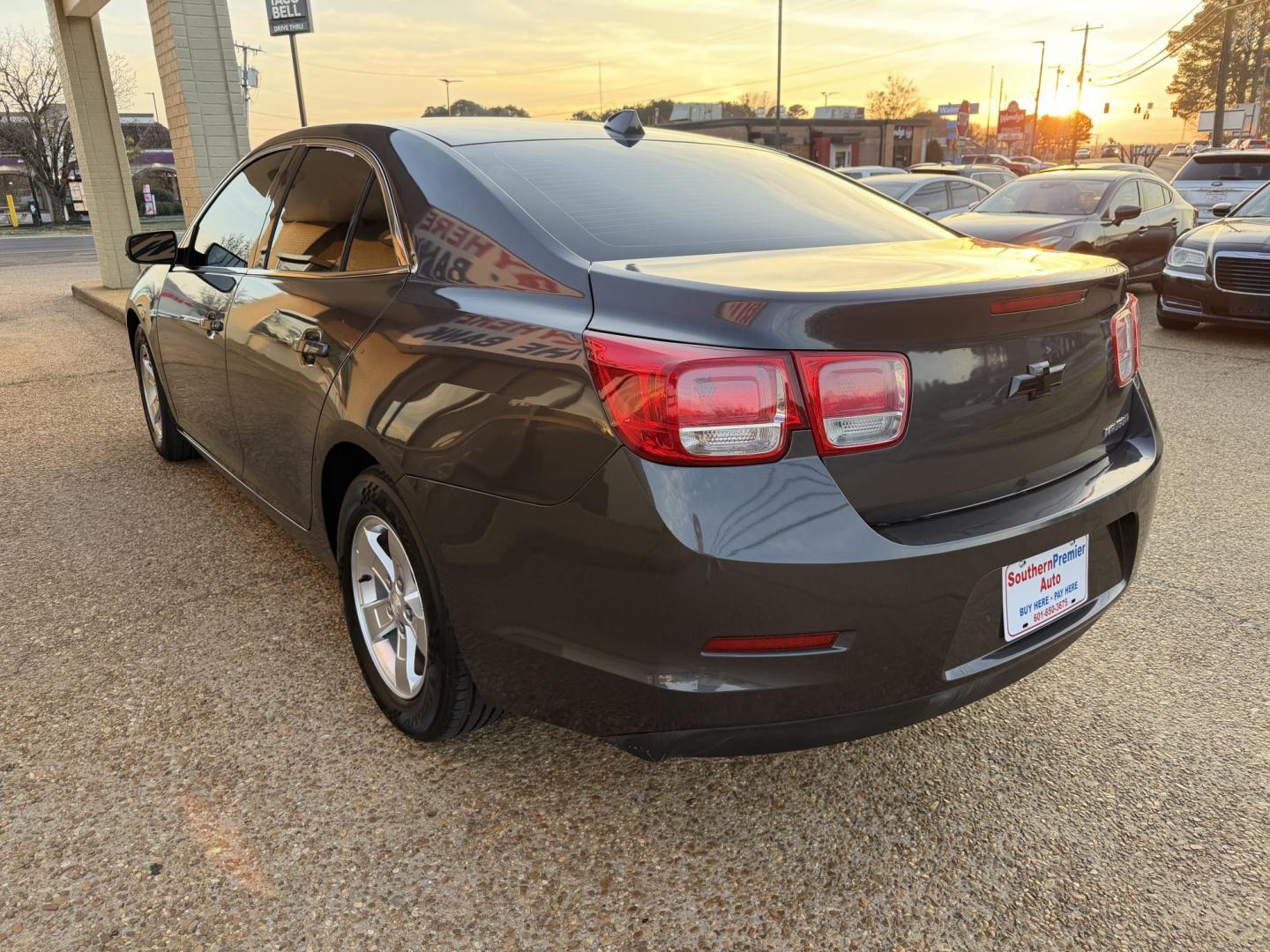 2013 GRAY CHEVROLET MALIBU 1LT (1G11C5SA7DF) , located at 922 W. Beacon St., Philadelphia, MS, 39350, (601) 650-3675, 32.770447, -89.127151 - Photo#3