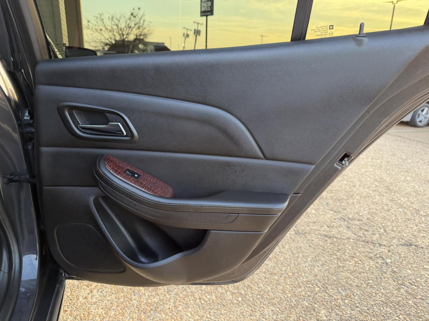 2013 GRAY CHEVROLET MALIBU 1LT (1G11C5SA7DF) , located at 922 W. Beacon St., Philadelphia, MS, 39350, (601) 650-3675, 32.770447, -89.127151 - Photo#15