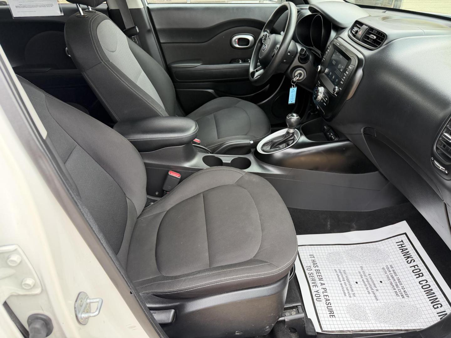 2019 WHITE KIA SOUL + (PLUS) (KNDJP3A55K7) , located at 922 W. Beacon St., Philadelphia, MS, 39350, (601) 650-3675, 32.770447, -89.127151 - Photo#10