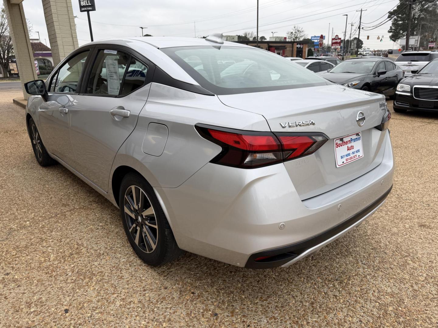 2021 SILVER NISSAN VERSA SV (3N1CN8EV9ML) , located at 922 W. Beacon St., Philadelphia, MS, 39350, (601) 650-3675, 32.770447, -89.127151 - Photo#3