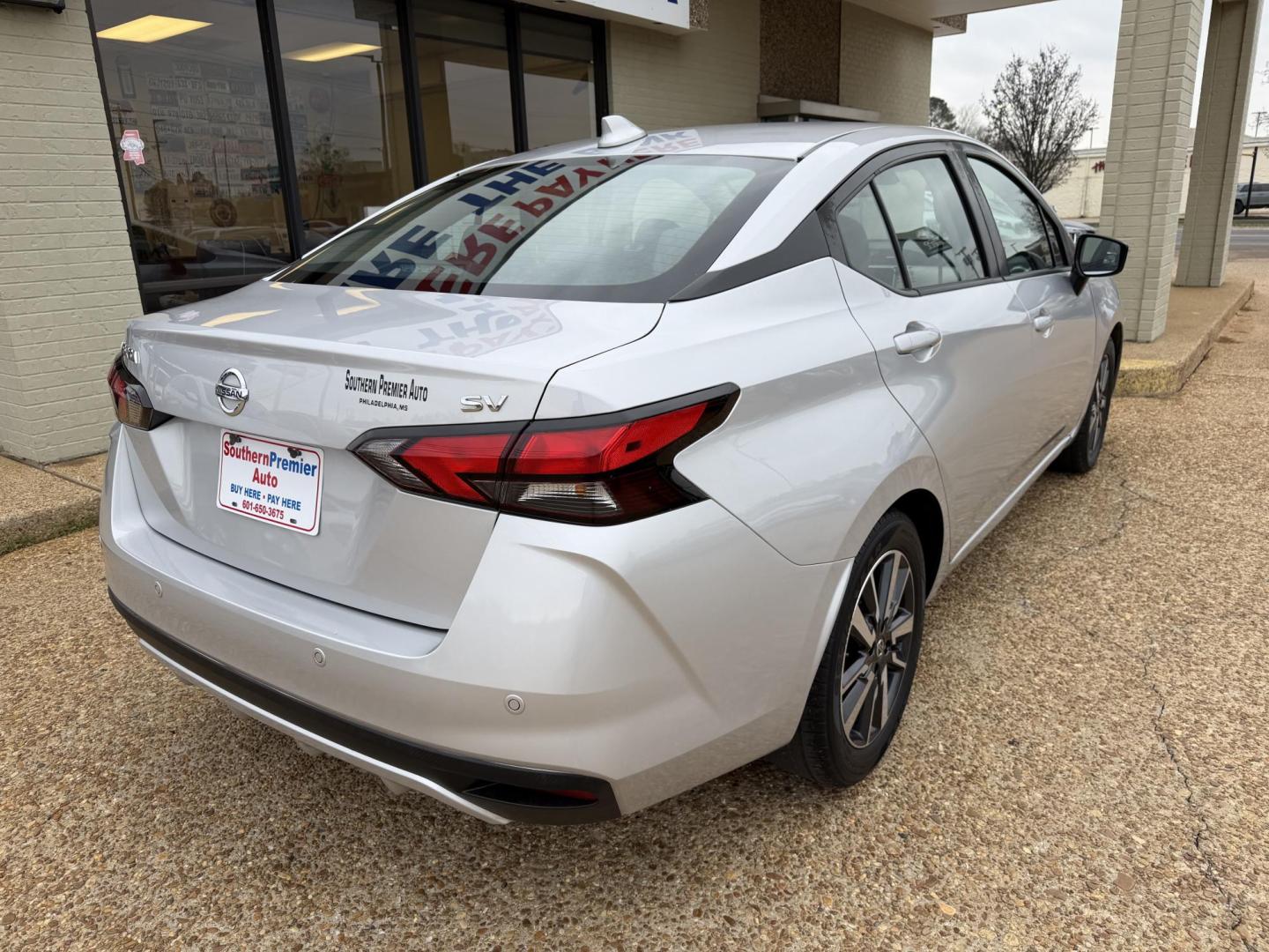 2021 SILVER NISSAN VERSA SV (3N1CN8EV9ML) , located at 922 W. Beacon St., Philadelphia, MS, 39350, (601) 650-3675, 32.770447, -89.127151 - Photo#5