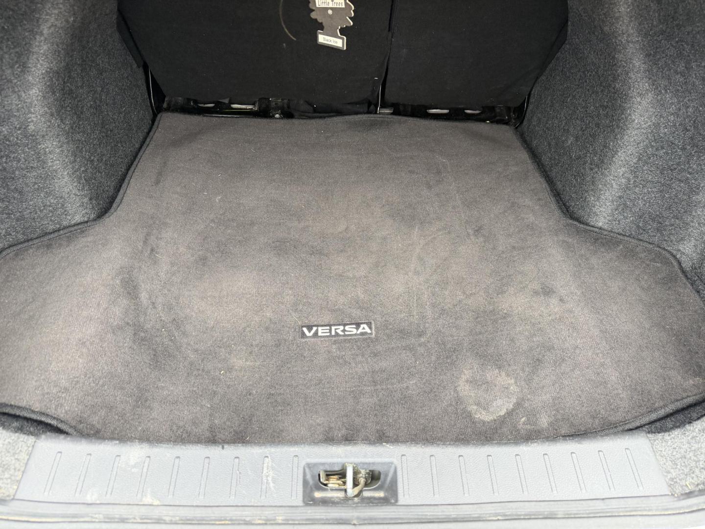 2021 SILVER NISSAN VERSA SV (3N1CN8EV9ML) , located at 922 W. Beacon St., Philadelphia, MS, 39350, (601) 650-3675, 32.770447, -89.127151 - Photo#19