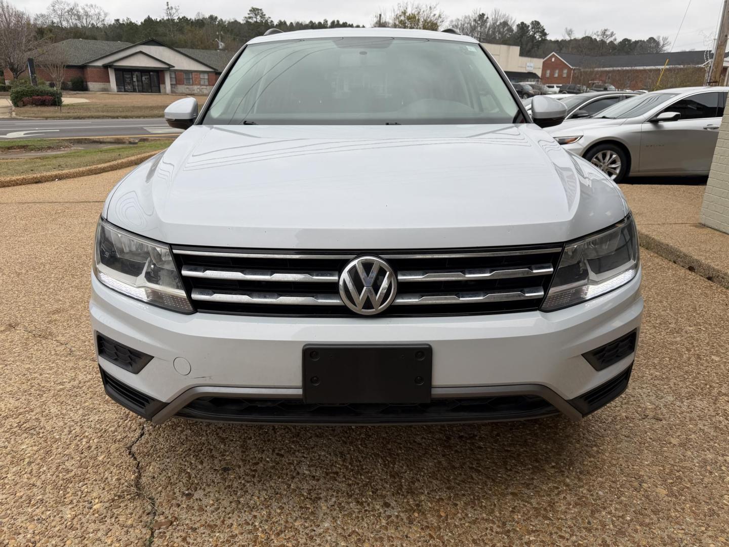 2018 SILVER VOLKSWAGEN TIGUAN S (3VV1B7AX6JM) , located at 922 W. Beacon St., Philadelphia, MS, 39350, (601) 650-3675, 32.770447, -89.127151 - Photo#1