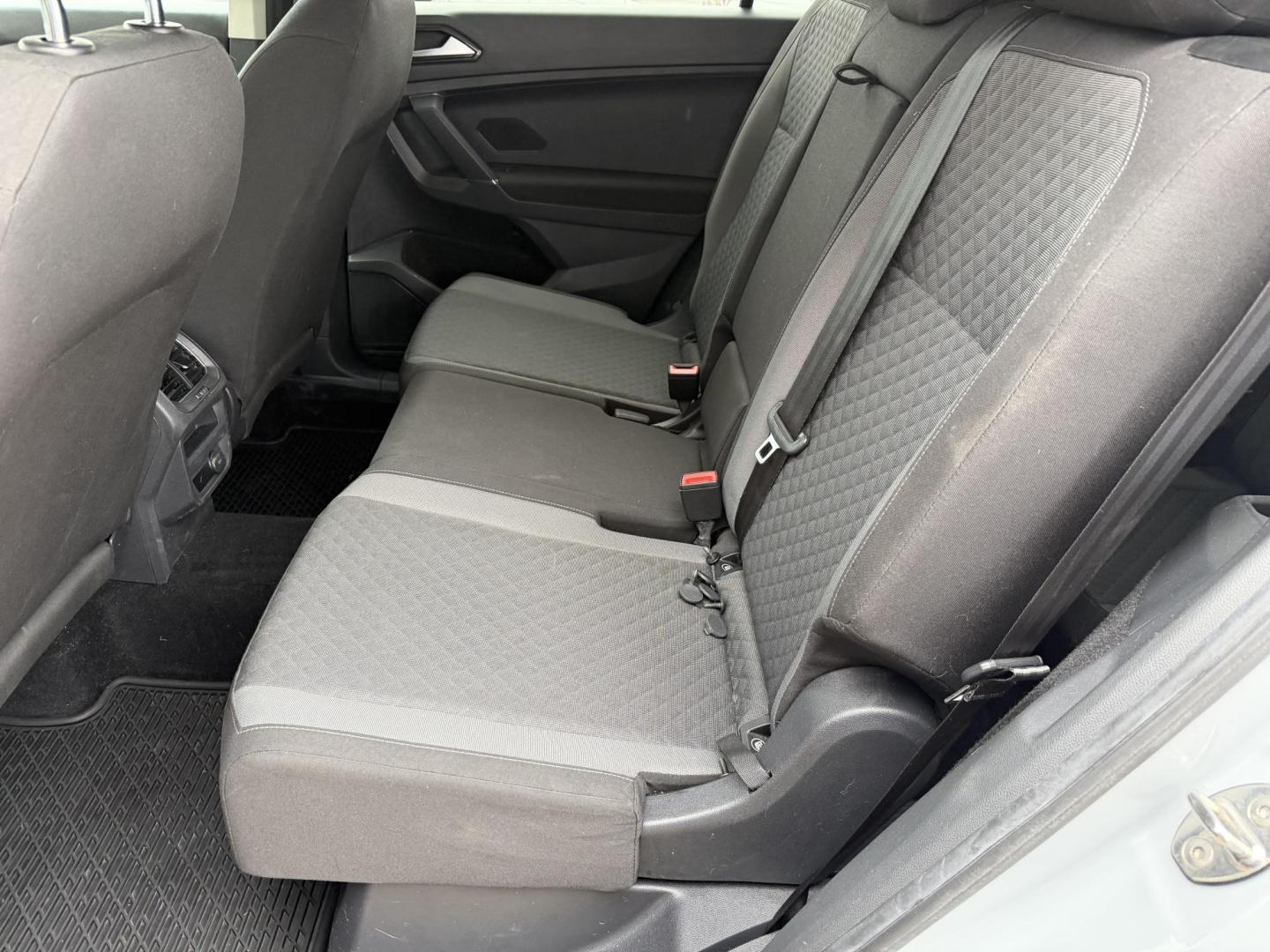 2018 SILVER VOLKSWAGEN TIGUAN S (3VV1B7AX6JM) , located at 922 W. Beacon St., Philadelphia, MS, 39350, (601) 650-3675, 32.770447, -89.127151 - Photo#13