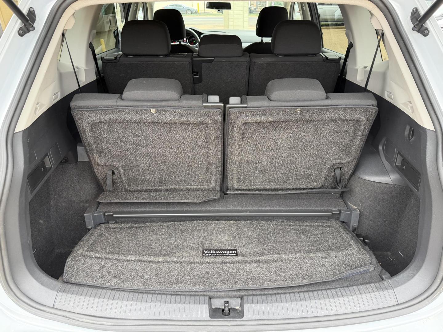 2018 SILVER VOLKSWAGEN TIGUAN S (3VV1B7AX6JM) , located at 922 W. Beacon St., Philadelphia, MS, 39350, (601) 650-3675, 32.770447, -89.127151 - Photo#19