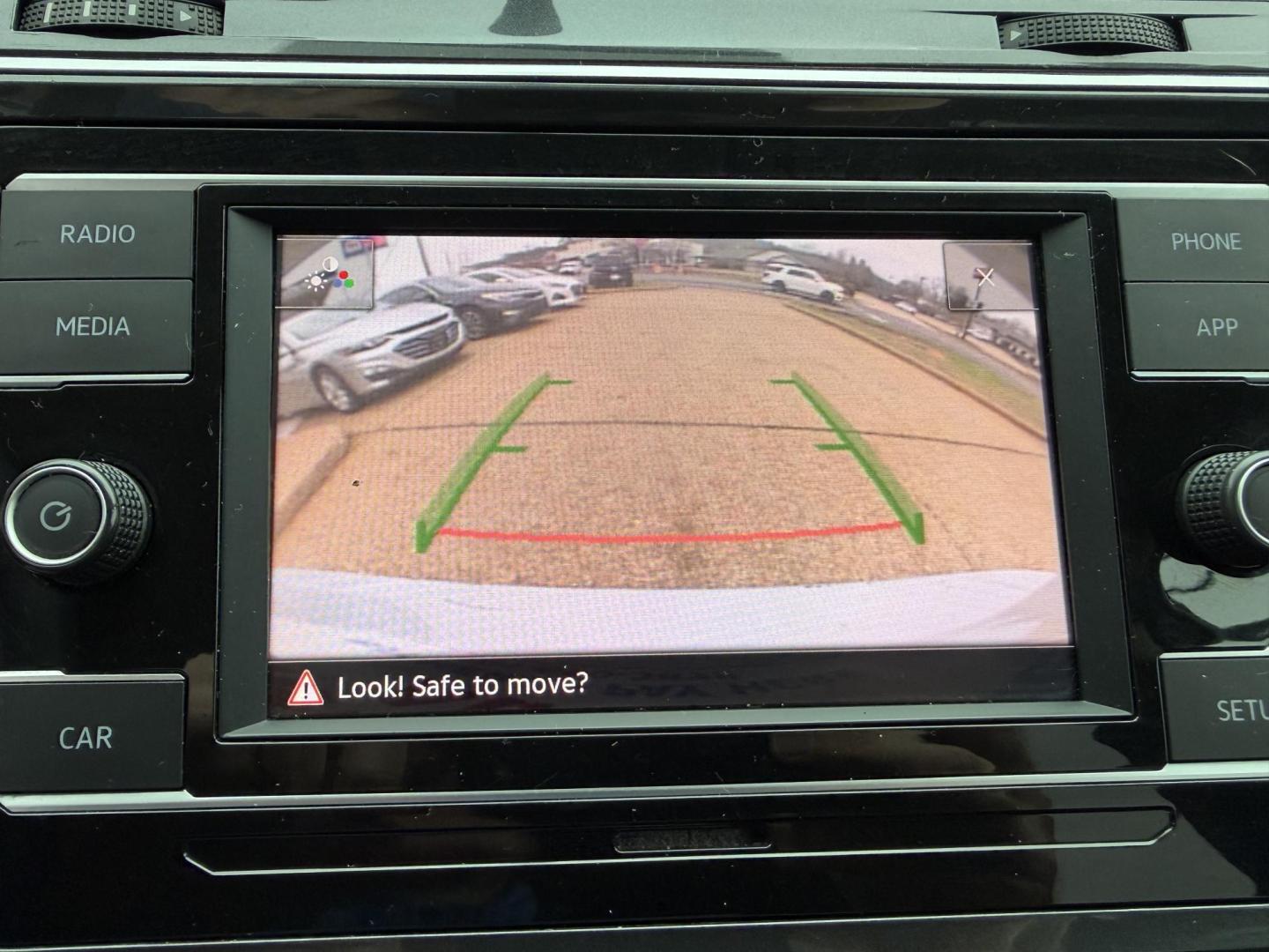 2018 SILVER VOLKSWAGEN TIGUAN S (3VV1B7AX6JM) , located at 922 W. Beacon St., Philadelphia, MS, 39350, (601) 650-3675, 32.770447, -89.127151 - Photo#18