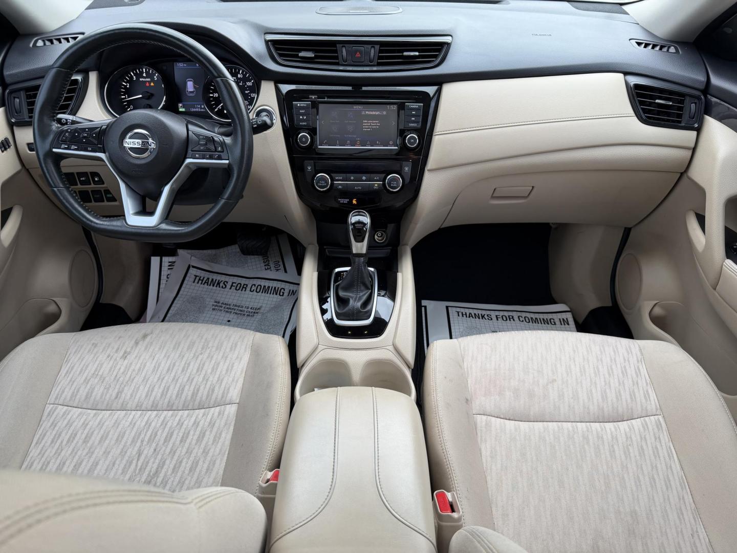 2018 WHITE NISSAN ROGUE SV (5N1AT2MT4JC) , located at 922 W. Beacon St., Philadelphia, MS, 39350, (601) 650-3675, 32.770447, -89.127151 - Photo#16