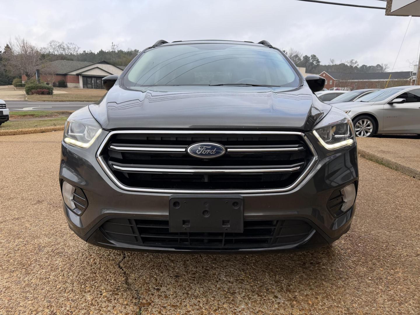 2019 GRAY FORD ESCAPE SE (1FMCU0GD1KU) , located at 922 W. Beacon St., Philadelphia, MS, 39350, (601) 650-3675, 32.770447, -89.127151 - Photo#1
