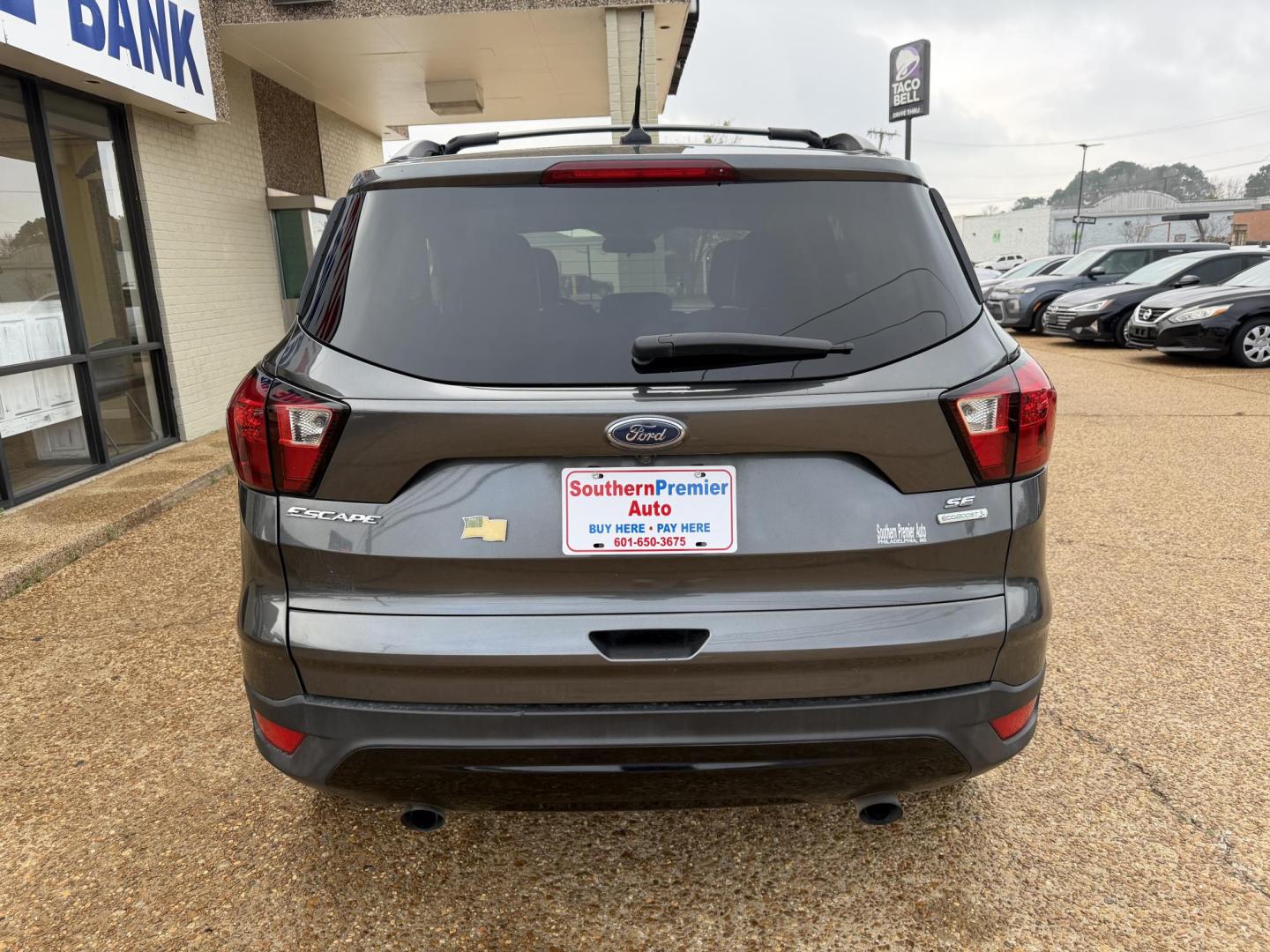 2019 GRAY FORD ESCAPE SE (1FMCU0GD1KU) , located at 922 W. Beacon St., Philadelphia, MS, 39350, (601) 650-3675, 32.770447, -89.127151 - Photo#4