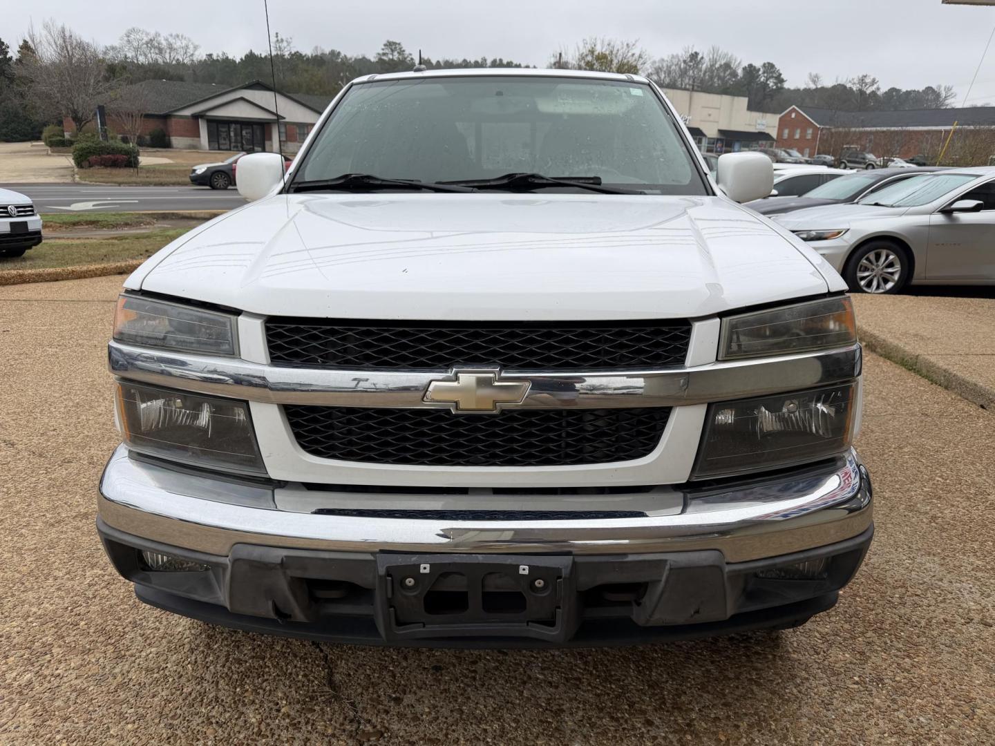 2011 WHITE CHEVROLET COLORADO 2LT (1GCHSDFE2B8) , located at 922 W. Beacon St., Philadelphia, MS, 39350, (601) 650-3675, 32.770447, -89.127151 - Photo#1