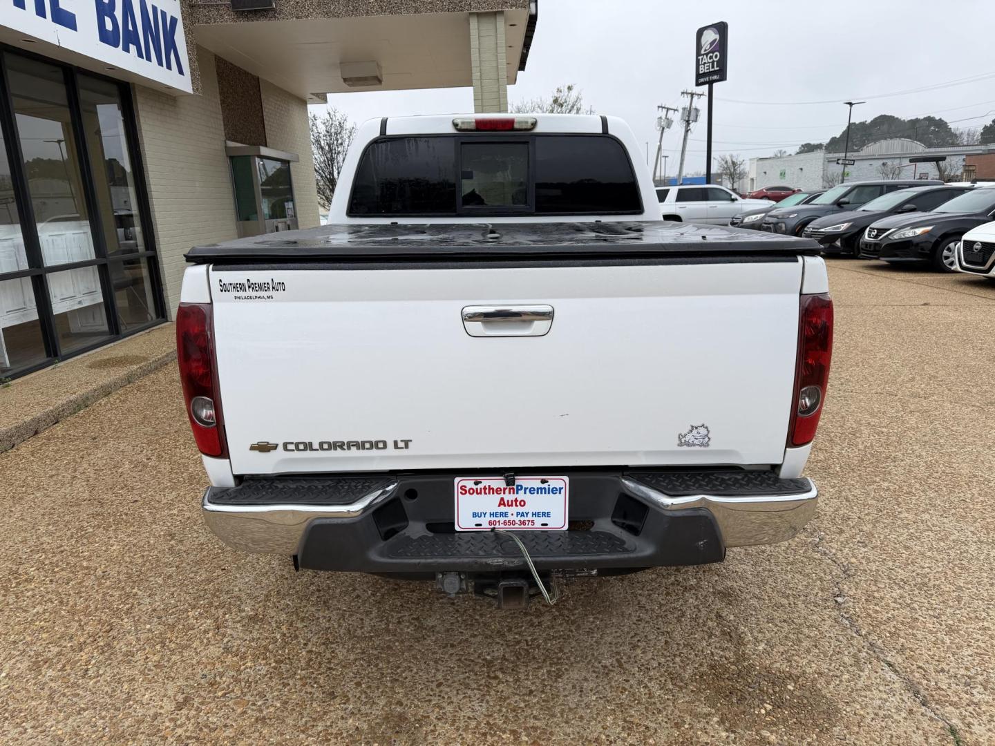 2011 WHITE CHEVROLET COLORADO 2LT (1GCHSDFE2B8) , located at 922 W. Beacon St., Philadelphia, MS, 39350, (601) 650-3675, 32.770447, -89.127151 - Photo#4