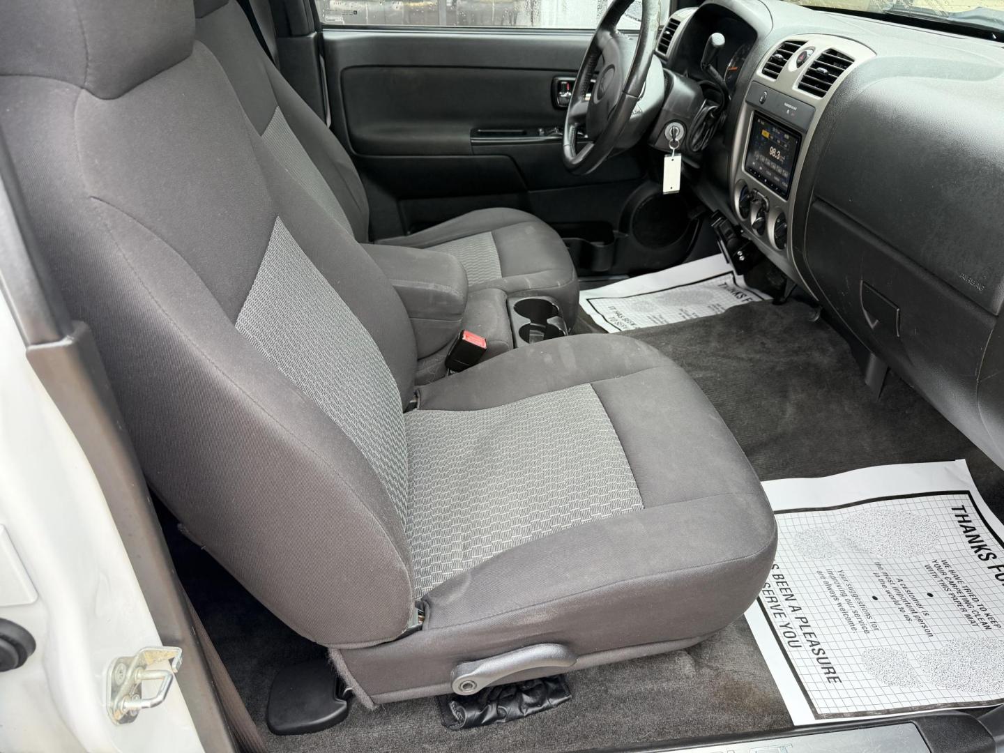 2011 WHITE CHEVROLET COLORADO 2LT (1GCHSDFE2B8) , located at 922 W. Beacon St., Philadelphia, MS, 39350, (601) 650-3675, 32.770447, -89.127151 - Photo#10