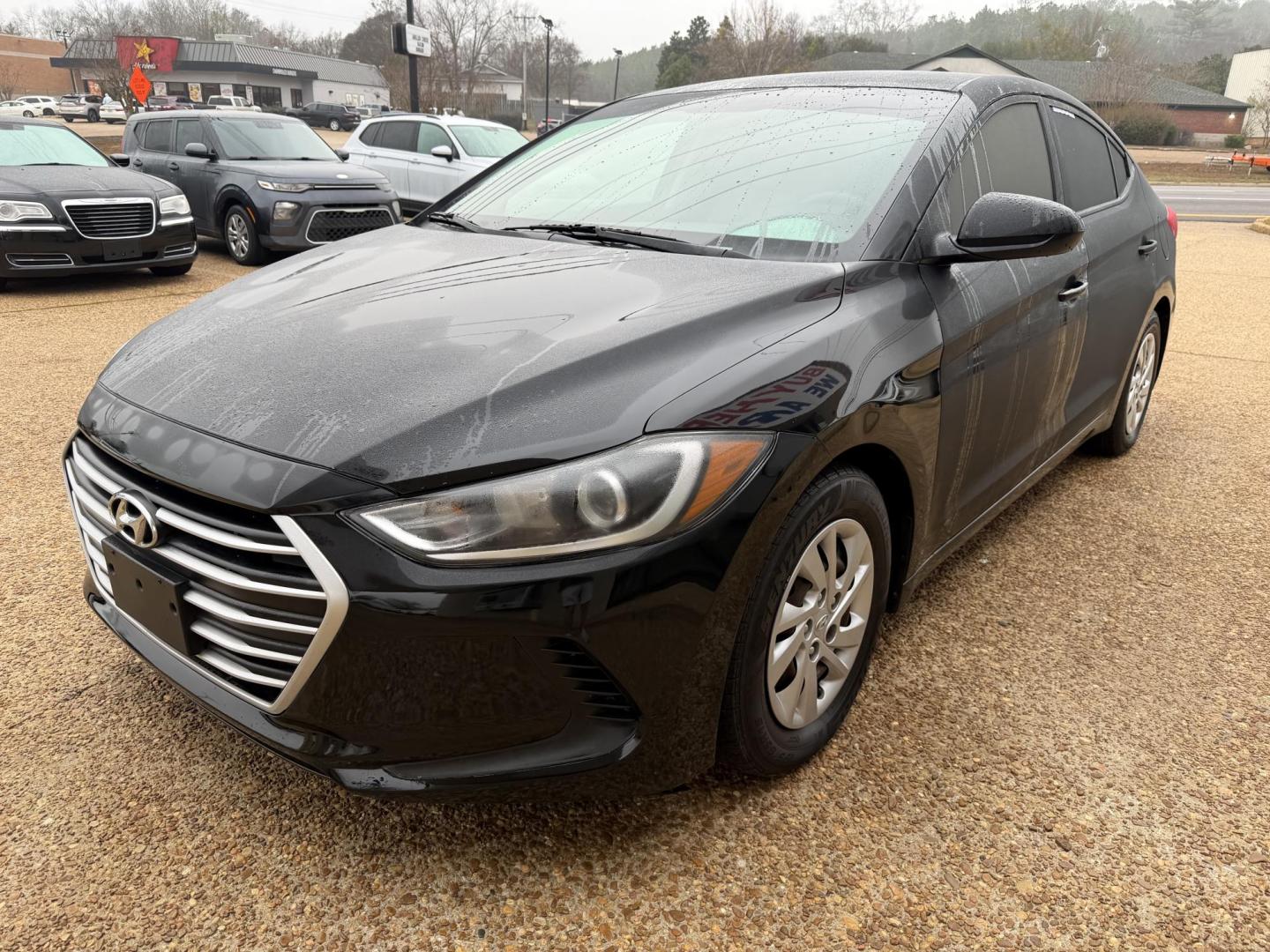 2018 BLACK HYUNDAI ELANTRA SE (5NPD74LFXJH) , located at 922 W. Beacon St., Philadelphia, MS, 39350, (601) 650-3675, 32.770447, -89.127151 - Photo#2