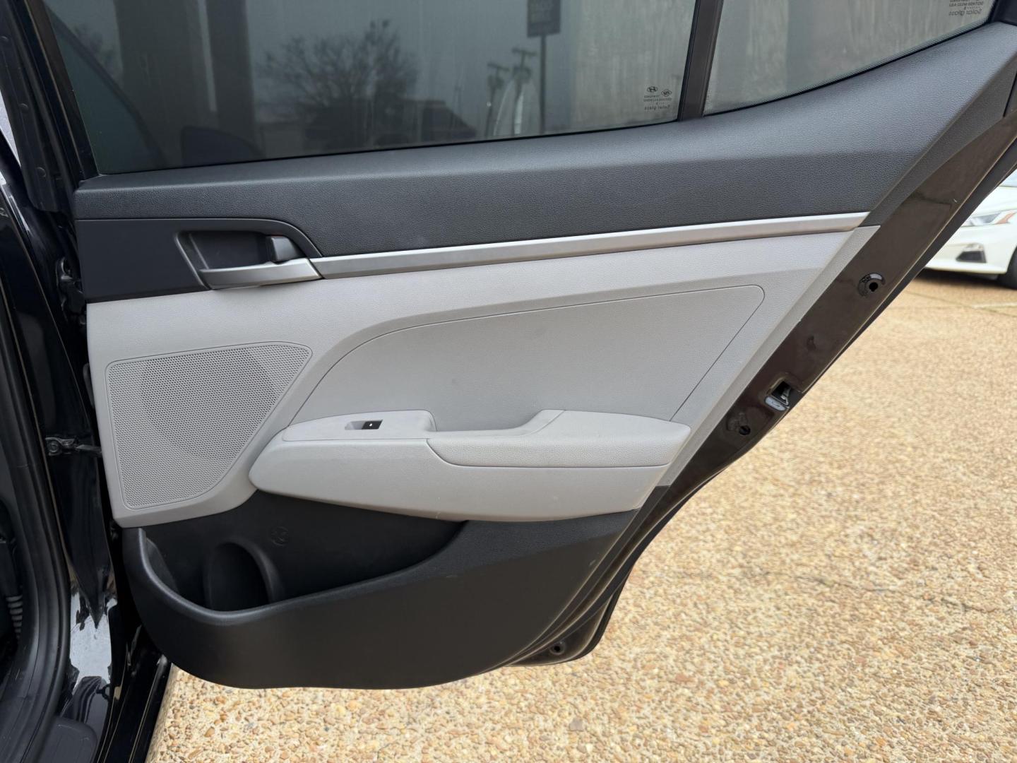 2018 BLACK HYUNDAI ELANTRA SE (5NPD74LFXJH) , located at 922 W. Beacon St., Philadelphia, MS, 39350, (601) 650-3675, 32.770447, -89.127151 - Photo#14