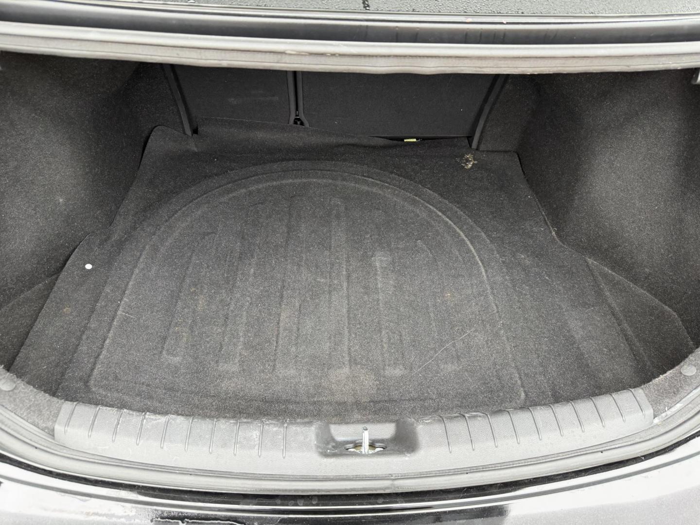 2018 BLACK HYUNDAI ELANTRA SE (5NPD74LFXJH) , located at 922 W. Beacon St., Philadelphia, MS, 39350, (601) 650-3675, 32.770447, -89.127151 - Photo#17