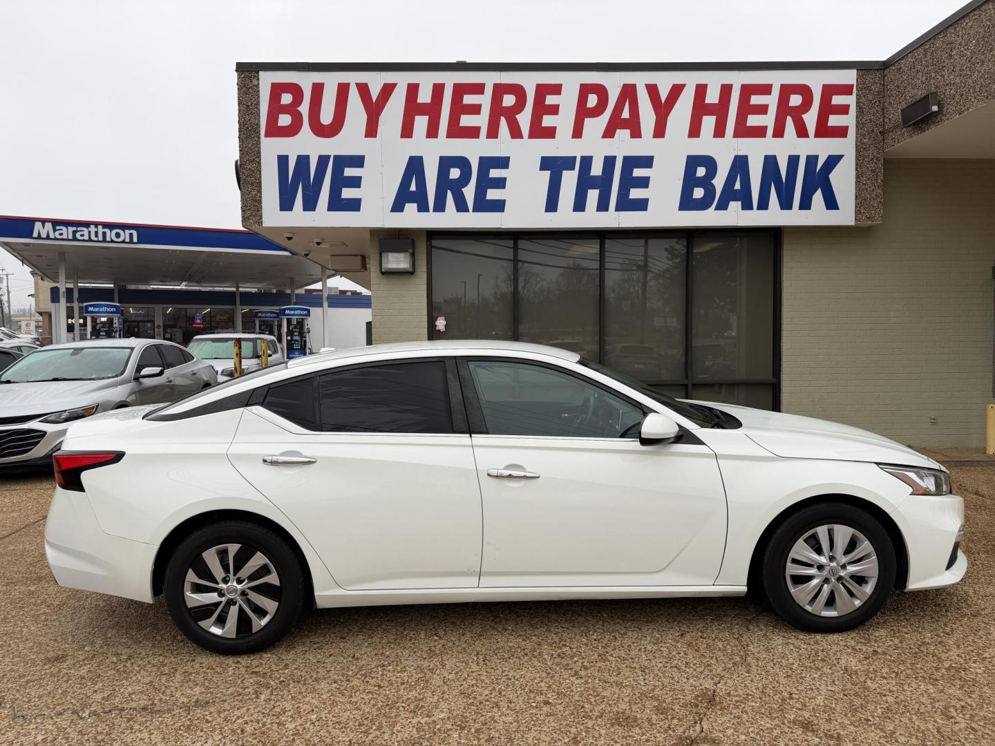 2020 WHITE NISSAN ALTIMA 2.5 S (1N4BL4BV2LC) , located at 922 W. Beacon St., Philadelphia, MS, 39350, (601) 650-3675, 32.770447, -89.127151 - Photo#6